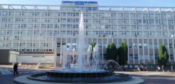 Fântâna muzicală de la Spitalul de Urgență Suceava, în funcțiune din 15 septembrie