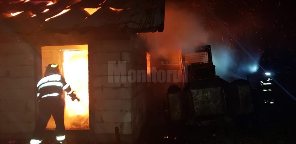 Incendiu cu pagube de aproape 100.000 de lei la o gospodărie din comuna Mălini