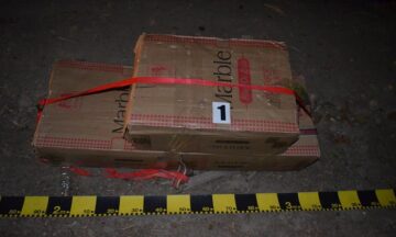 Peste 5.000 de pachete de țigări, capturate cu focuri de armă la Brodina
