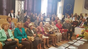 ”Acel timp, acele locuri”, lansată de prof. Rodica Alexandru, fosta directoare a Liceului ”Ștefan cel Mare”