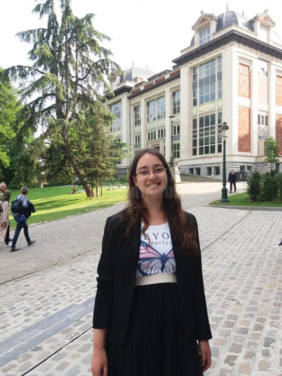 O elevă a Colegiului ”Petru Rareș” se pregătește pentru Internaționala de Limba Franceză