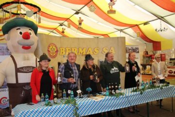Organizatorii festivalului îi îndeamnă pe suceveni să vină în număr cât mai mare la Oktoberfest în Est