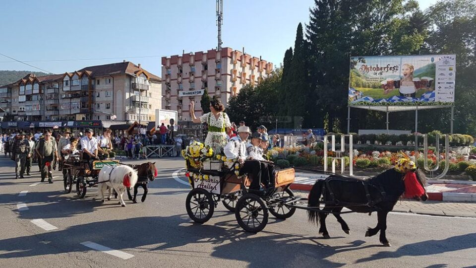 Oktoberfest în Est va începe cu o paradă la care vor participa câteva sute de persoane