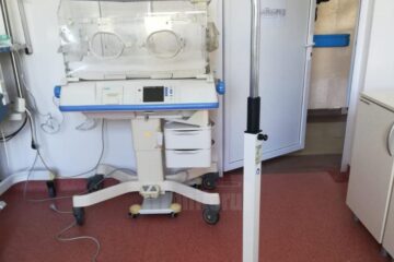 Trei unități medicale din județ vor primi aparatură medicală de la Salvați Copiii