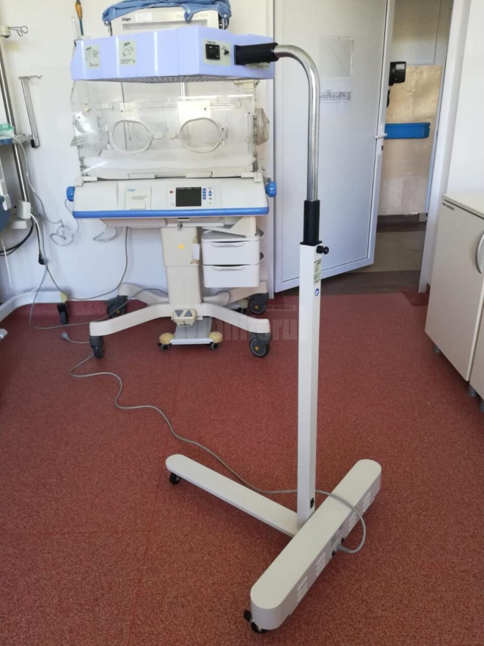 Trei unități medicale din județ vor primi aparatură medicală de la Salvați Copiii