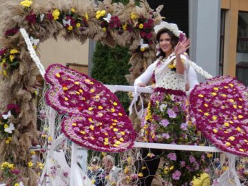 Festivalul berii - Oktoberfest în Est, deschis la Gura Humorului cu o paradă impresionantă, muzică și râuri de bere