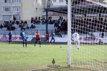 Șomuz Fălticeni rămâne fără victorie pe teren propriu în acest sezon. Foto Alexandru Savescu