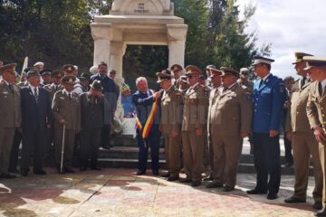 Numeroși militari nu l-au uitat pe Grosaru și au venit la mormântul său de la Păiseni și la 12 ani de la tragica sa dispariție