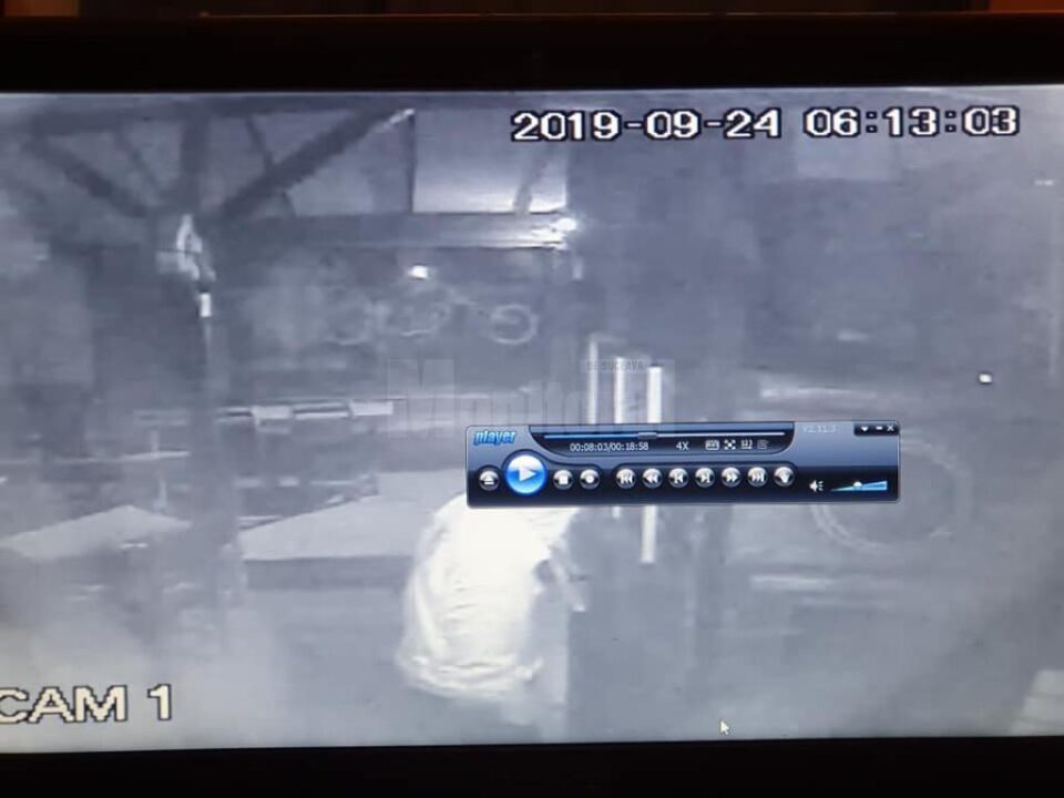 Club din Suceava, spart de un tânăr care a furat bani și băutură și și-a făcut poze în interior