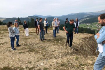 Grupul de inițiativă civică locală din Pojorâta și Daniel Popescu au organizat o vizită de documentare la groapa de gunoi de pe Mestecăniș