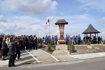 Troiță în amintirea ostașilor Regimentului 2 Grăniceri și Regimentului 16 Dorobanți