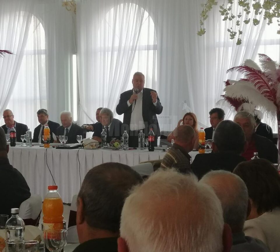 Liderul PSD Suceava, senatorul Ioan Stan, a fost prezent la întâlnirea seniorilor din partid Liderul PSD Suceava, senatorul Ioan Stan, a fost prezent la întâlnirea seniorilor din partid
