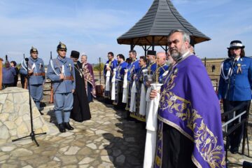 Troiță în amintirea ostașilor Regimentului 2 Grăniceri și Regimentului 16 Dorobanți