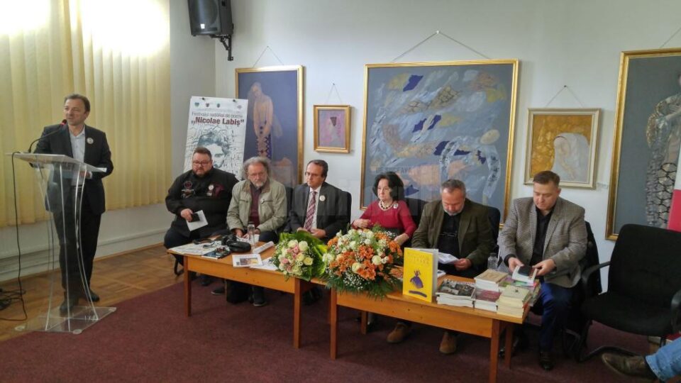 La Biblioteca Bucovinei „I. G. Sbiera” s-a deschis vineri Festivalul național de poezie „Nicolae Labiș”, ediția a 51-a La Biblioteca Bucovinei „I. G. Sbiera” s-a deschis vineri Festivalul național de poezie „Nicolae Labiș”, ediția a 51-a