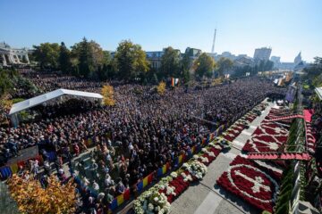 Pelerinii Sfintei Parascheva, care an de an transformă Iașiul în kilometrul 0 spiritual al Moldovei