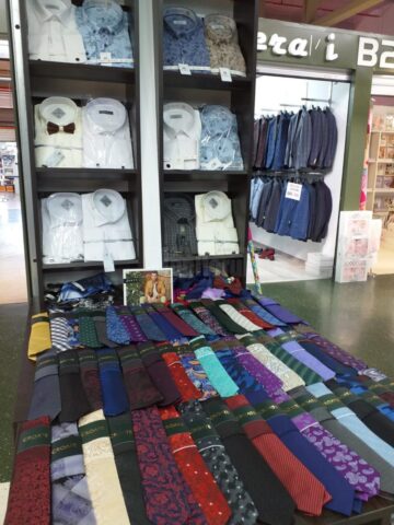 Util – Un loc în care găsești vestimentația perfectă pentru Balul bobocilor