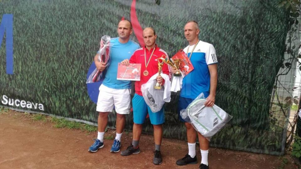 Trioul fruntaș al Categoriei Elită -40