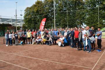 Tradiționala poză de la finalul competiției