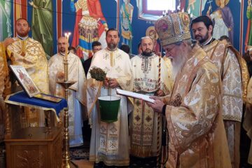 Pictura bisericii “Sfântul Gheorghe” din Costâna a fost sfințită