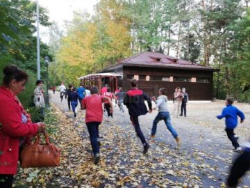 Evenimentul sportiv „Crosul Toamnei”, la Centrul Școlar de Educație Incluzivă ,,Sf. Andrei” Gura Humorului