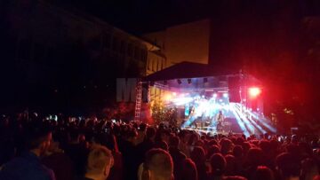 Concert Vunk, cu „bobocii” și părinții lor, la deschiderea anului universitar la USV