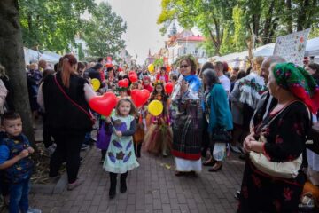 „Târgul de toamnă pentru copii” ediția a VI-a, în centrul Rădăuțiului