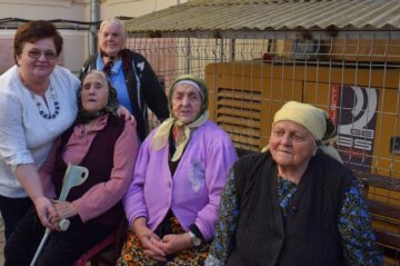 Căminul Solca are nevoie urgent de un cuptor profesional la care pot fi pregătite „bunătăți” pentru cei 75 de bătrâni „rătăciți” de cei dragi