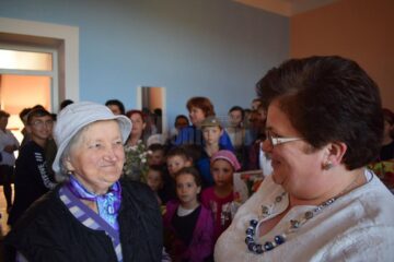 Căminul Solca are nevoie urgent de un cuptor profesional la care pot fi pregătite „bunătăți” pentru cei 75 de bătrâni „rătăciți” de cei dragi