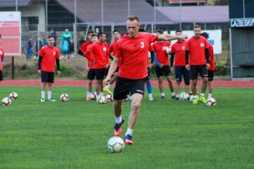 Fotbaliștii rădăuțeni s-au antrenat intens în această săptămână în perspectiva duelului cu Oțelul. Foto: Cristian Plosceac