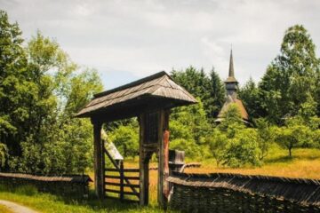 Satul românesc, spațiu de cultură și permanență