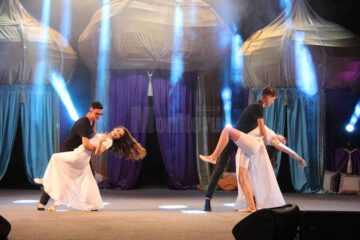 „Nopți arabe” - o fascinantă poveste cu tineri frumoși și talentați, la Balul Bobocilor Colegiului Național „Petru Rareș”