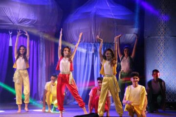 „Nopți arabe” - o fascinantă poveste cu tineri frumoși și talentați, la Balul Bobocilor Colegiului Național „Petru Rareș”