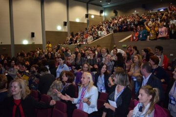 Peste 300 de profesori, prezenți la Conferința SuperTeach organizată la Suceava