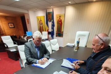 A fost semnat contractul pentru modernizarea și extinderea cu parcare subterană a Pieței George Enescu