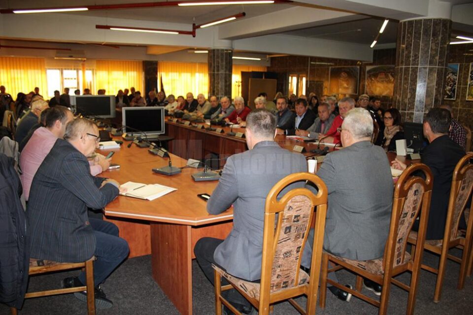 Cererile pentru acordarea ajutoarelor de încălzire a locuințelor au început să fie împărțite de Primăria Suceava