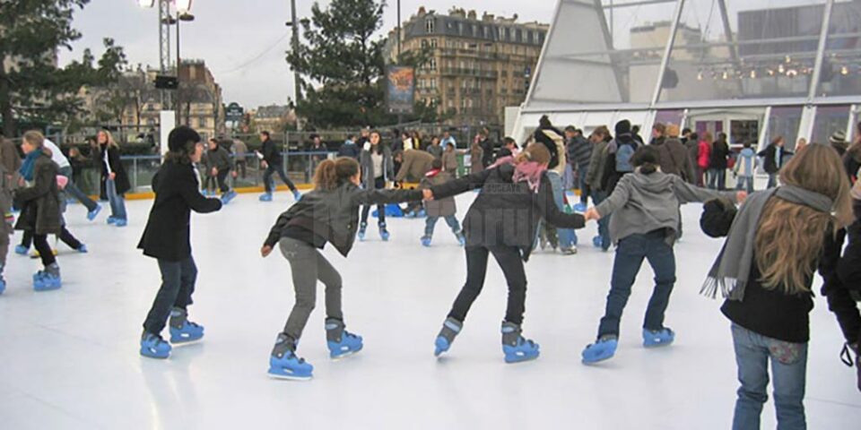 Patinoarul va fi amplasat în partea de jos a esplanadei din Centru, în zona fântânii arteziene