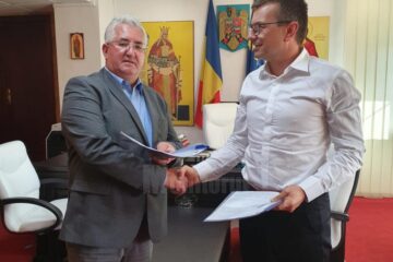 Contractul de proiectare și execuție a proiectului de alimentare cu apă și canalizare a cartierului Tatărași a fost semnat