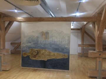 Expoziția „Arta memoriei”, purtând semnătura artistului rădăuțean Traian Postolache, vernisată la Muzeul de Istorie