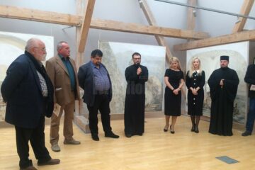 Expoziția „Arta memoriei”, purtând semnătura artistului rădăuțean Traian Postolache, vernisată la Muzeul de Istorie Expoziția „Arta memoriei”, purtând semnătura artistului rădăuțean Traian Postolache, vernisată la Muzeul de Istorie