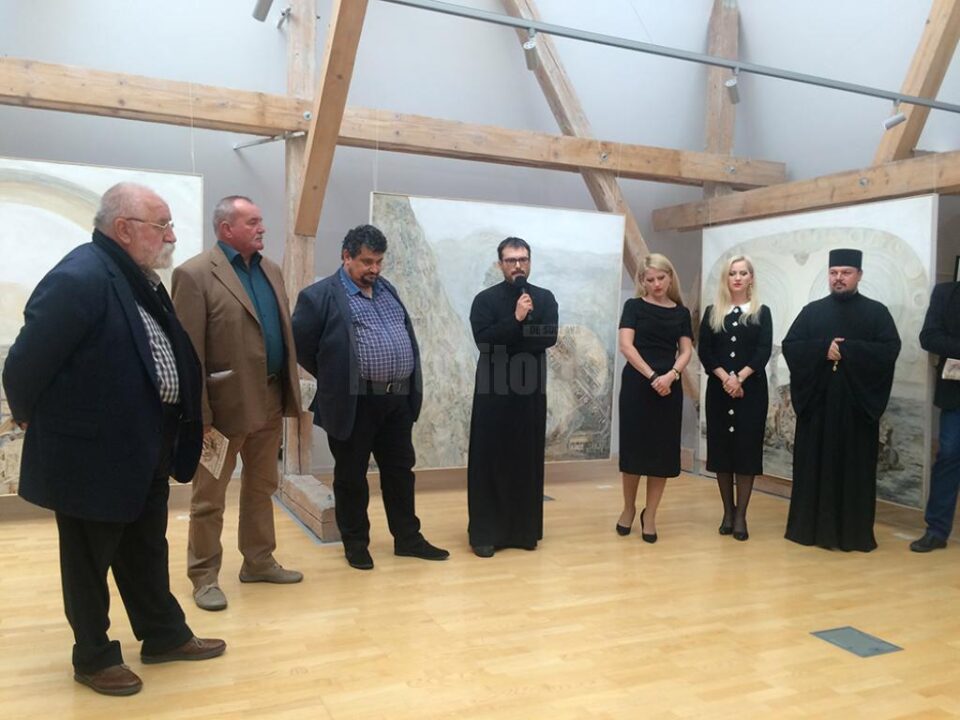 Expoziția „Arta memoriei”, purtând semnătura artistului rădăuțean Traian Postolache, vernisată la Muzeul de Istorie Expoziția „Arta memoriei”, purtând semnătura artistului rădăuțean Traian Postolache, vernisată la Muzeul de Istorie