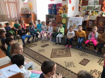 Campania de voluntariat și acțiune comunitară „Florile recunoștinței”, la Grădinița cu Program Normal Nr. 8 Suceava
