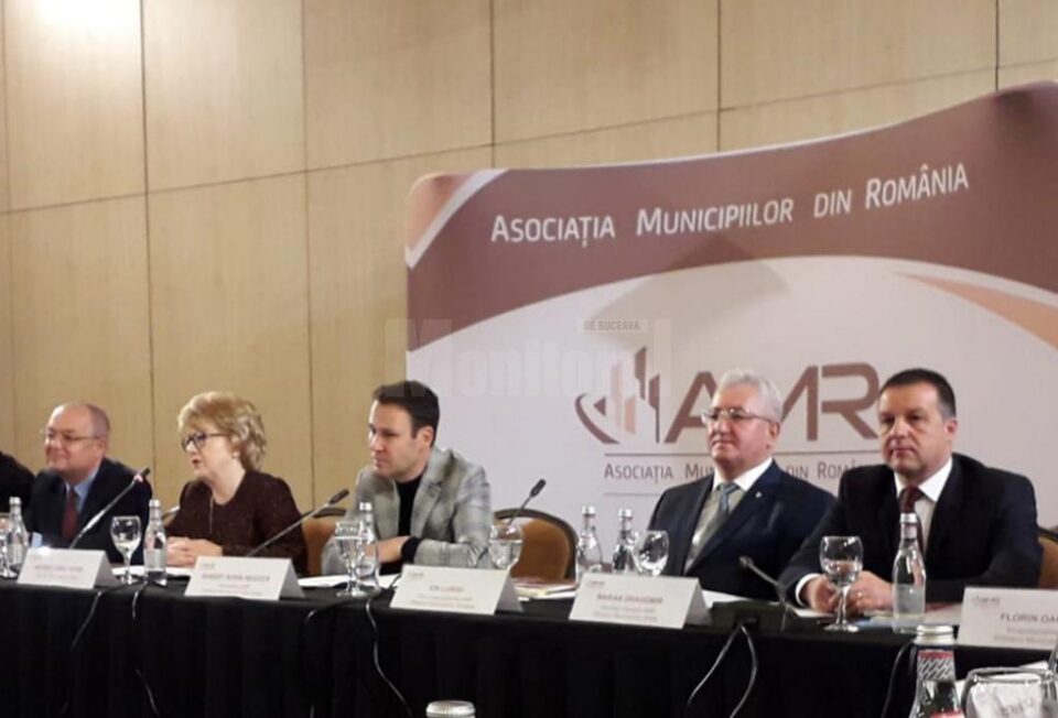 Primarul Ion Lungu, prezent la Comitetul Director extins al AMR, la Sibiu Primarul Ion Lungu, prezent la Comitetul Director extins al AMR, la Sibiu