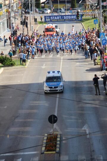 La linia de start a Crosului Sucevei s-au înscris peste 600 de participanți