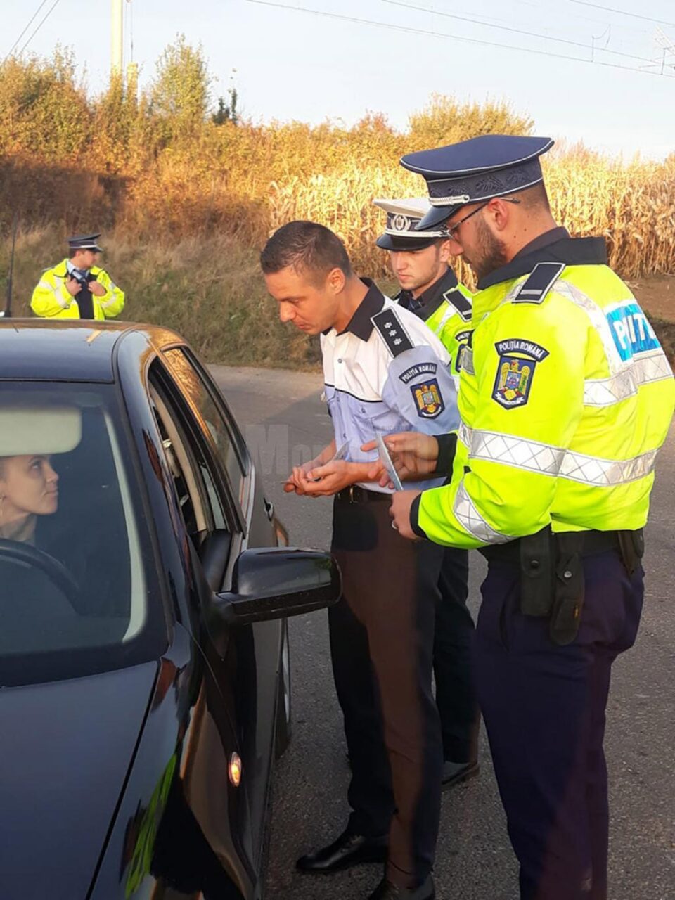Polițiștii au desfășurat activități de informare a șoferilor
