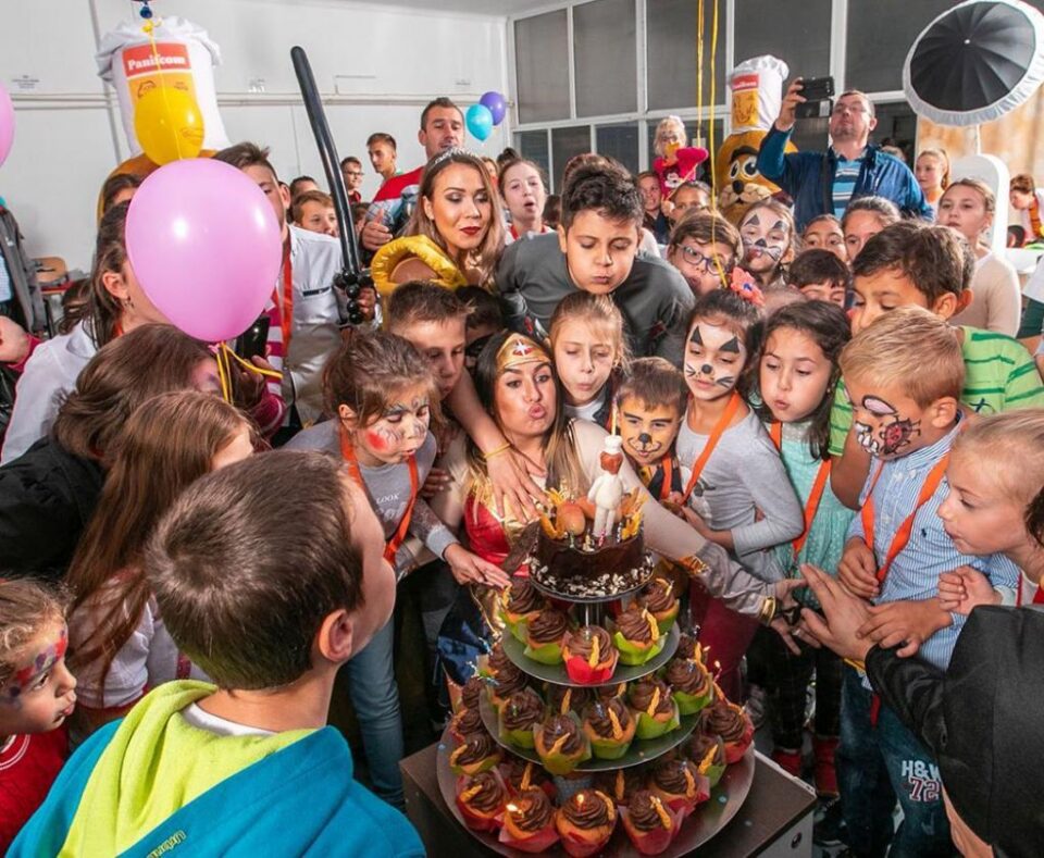 PANIVERSARIA – singurul eveniment din zona Moldovei care sărbătorește Ziua Internațională a Pâinii, prin caravana Panifcom