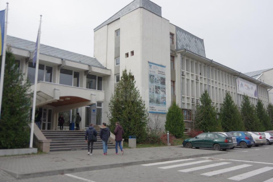 Înscrieri pentru cursurile de limbi străine organizate la Universitatea din Suceava Înscrieri pentru cursurile de limbi străine organizate la Universitatea din Suceava