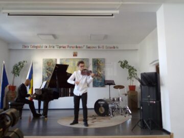 „Copiii Sucevei” din anii '50 și cei de azi ai Colegiului de Artă „Ciprian Porumbescu” s-au bucurat, ieri, împreună de „Ziua Colegiului”