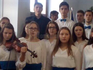 „Copiii Sucevei” din anii '50 și cei de azi ai Colegiului de Artă „Ciprian Porumbescu” s-au bucurat, ieri, împreună de „Ziua Colegiului”