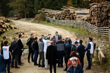 Dan Barna a declarat la Moldovița că stoparea tăierilor ilegale din păduri va fi o prioritate a sa