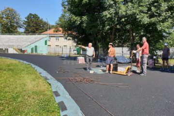 Primarul municipiului Rădăuți, Nistor Tatar, s-a deplasat la stadion, zilele trecute, pentru a verifica stadiul lucrărilor